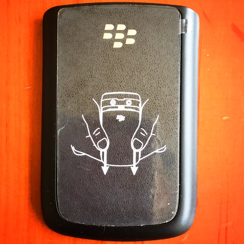 Blackberry 9780 原廠細紋背蓋