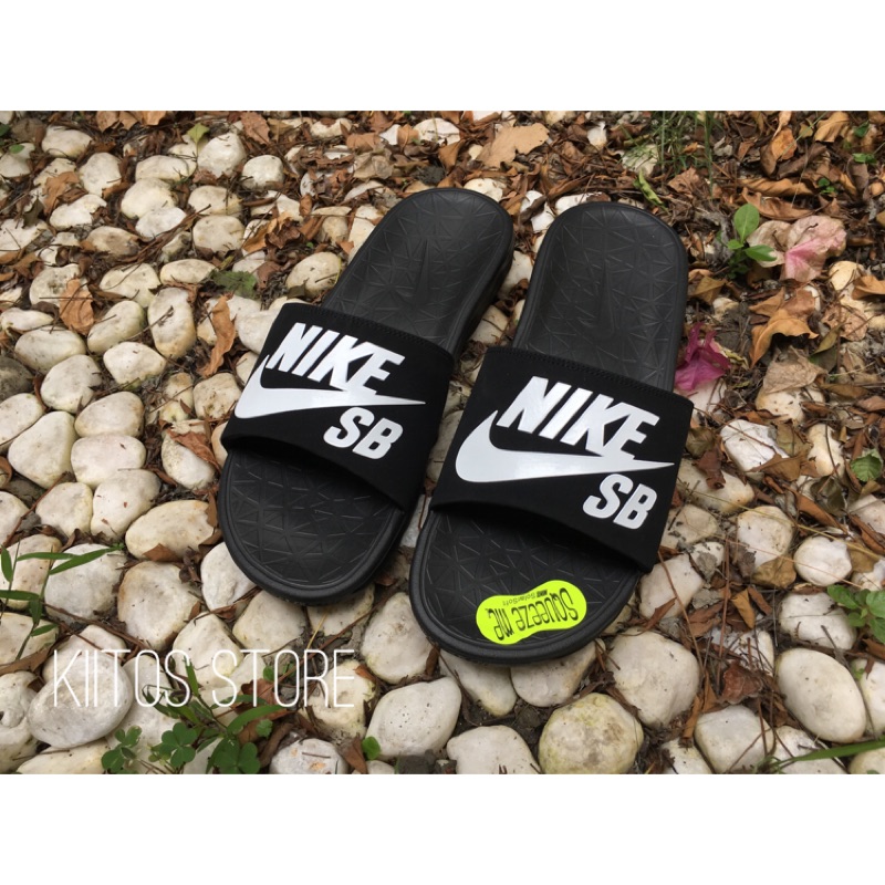 Nike Benassi Solarsoft SB 黑白 拖鞋 男生 840067-001