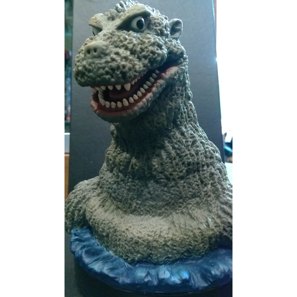 D-18 櫃 ： GODZILLA 初代 哥吉拉 胸像 BUST 天富玩具店