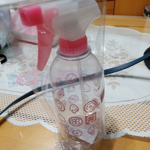 噴霧瓶子 （可裝75%酒精）550ml