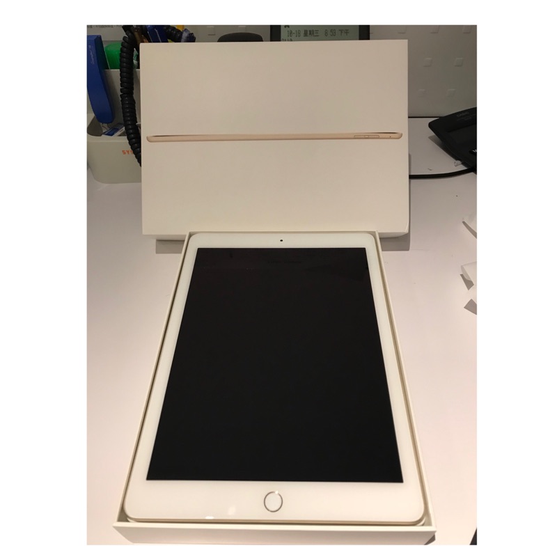 iPad air2 128G 香檳金 附質感皮套（可橫立或直立）及imos 滿版3D 9H保護貼