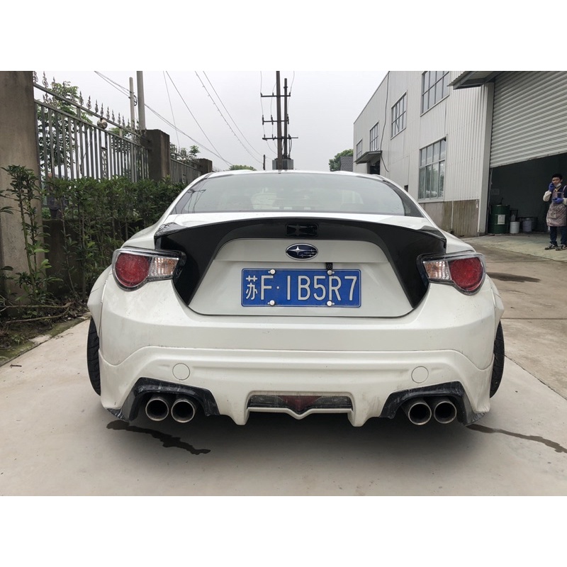 TOYOTA 86 BRZ 鴨尾