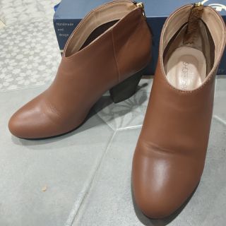 ［shoes party］SP 焦糖色牛皮粗跟踝靴