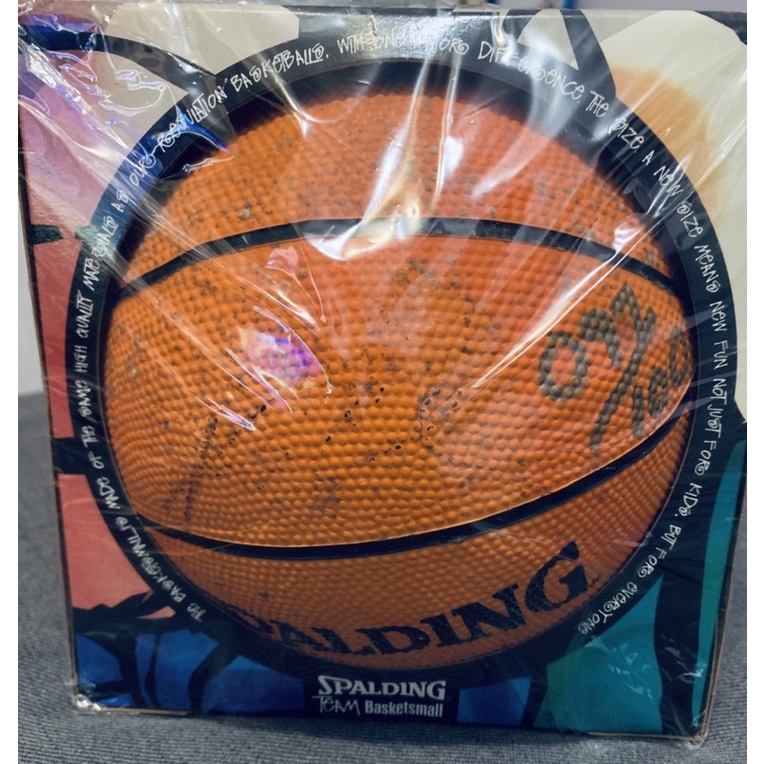 Spalding   team Basketsmall  kobe 真跡 限量 斯伯丁 簽名 紀念 籃球 在台 現貨