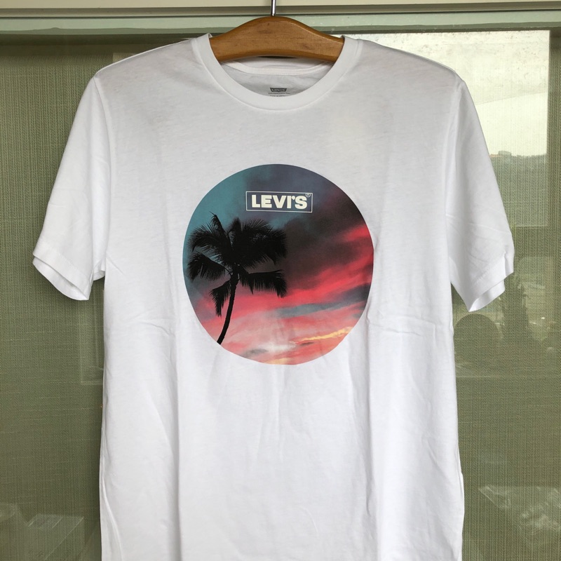 《Levis 品牌正貨》全新Levis加州夏日印花品牌logo男款上衣