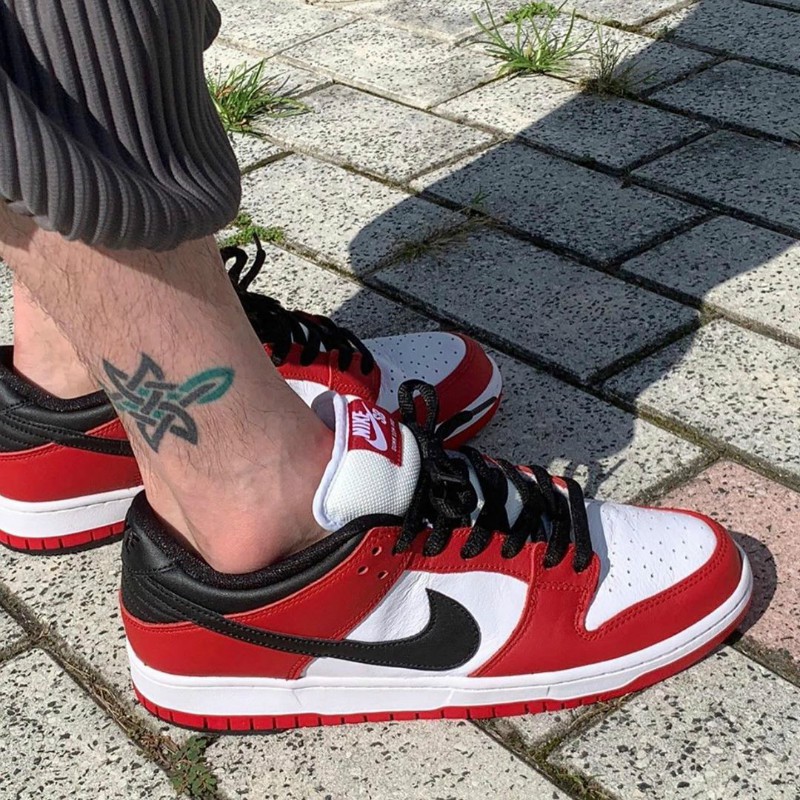 nike sb dunk chicago