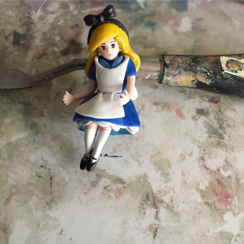 彤心手作館客製品抱球款杯緣改Alice  （杯緣子改造）