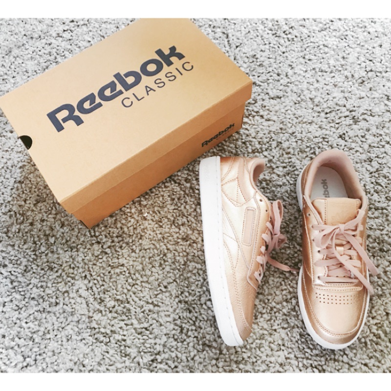 Reebok Classic Club C 玫瑰金屬色網球鞋