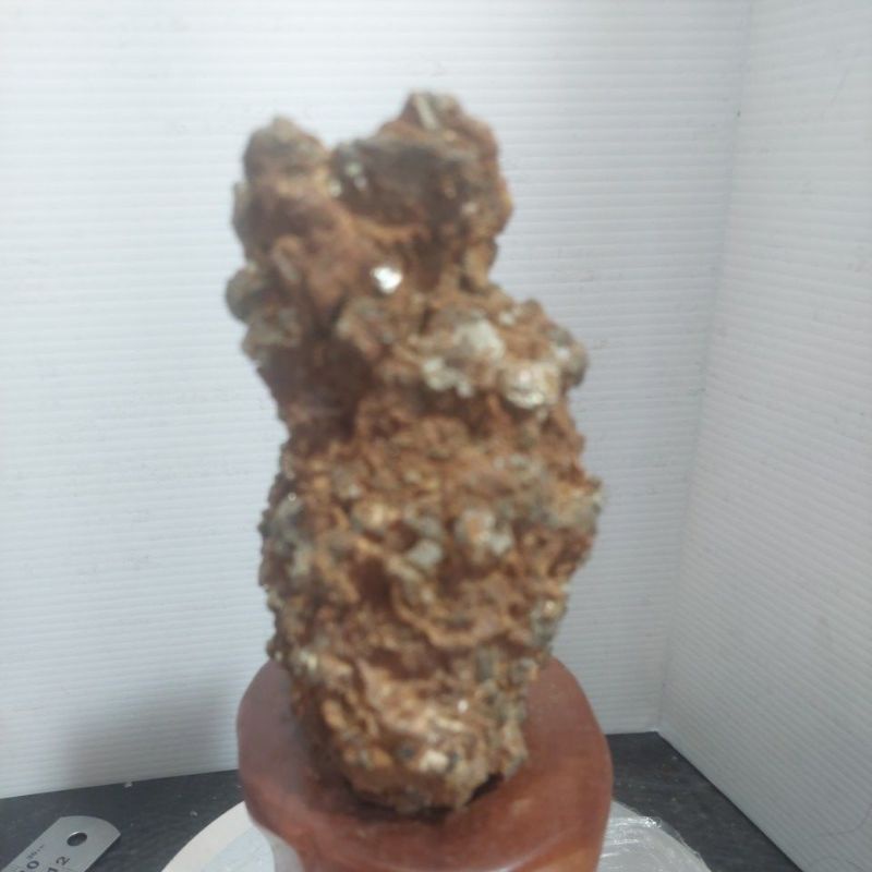 天然礦石黃銅礦又名（吸金石）