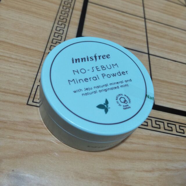 Innisfree 無油無慮礦物控油蜜粉 3g