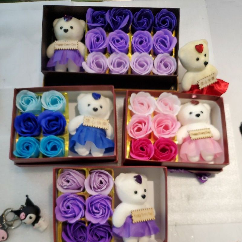 台灣實體店面賣家 情人節 母親節 節日 送禮 小禮物 禮盒 可愛小熊 6朵花朵 乾燥花