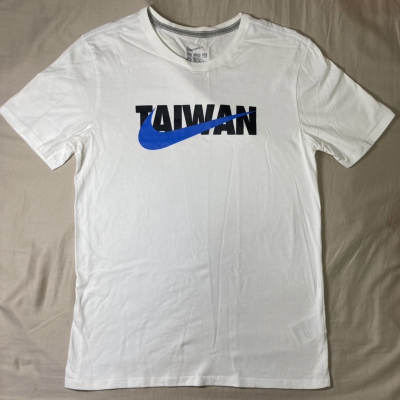 Nike 台灣 T , M 號 （ nike taiwan tee ）