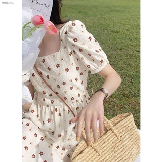法式碎花方領連衣裙新款泡泡袖設計感小眾文藝小清新裙子白色洋裝 小禮服洋裝 法式洋裝 吊帶洋裝 顯瘦洋裝