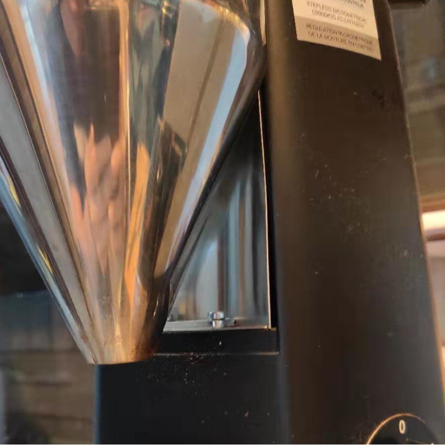 Mazzer Super Jolly 磨豆機改裝直出漏斗用背板