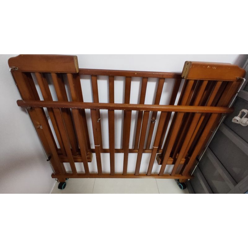 傳統木製嬰兒床 約120×60公分