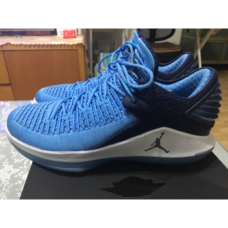 Air Jordan 32 low 北卡藍