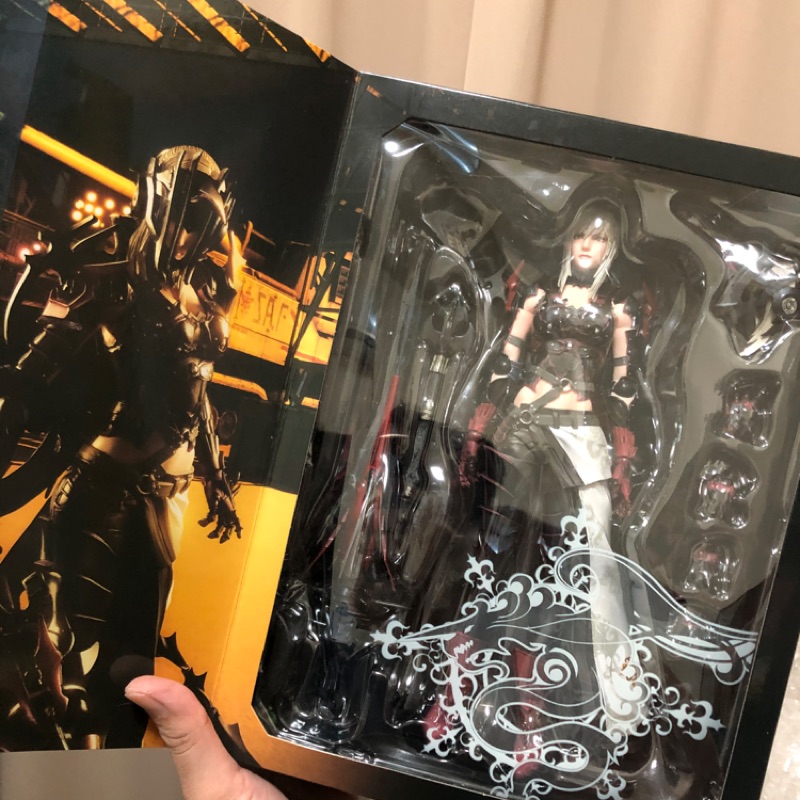 Play arts 艾拉尼亞 限定賣場