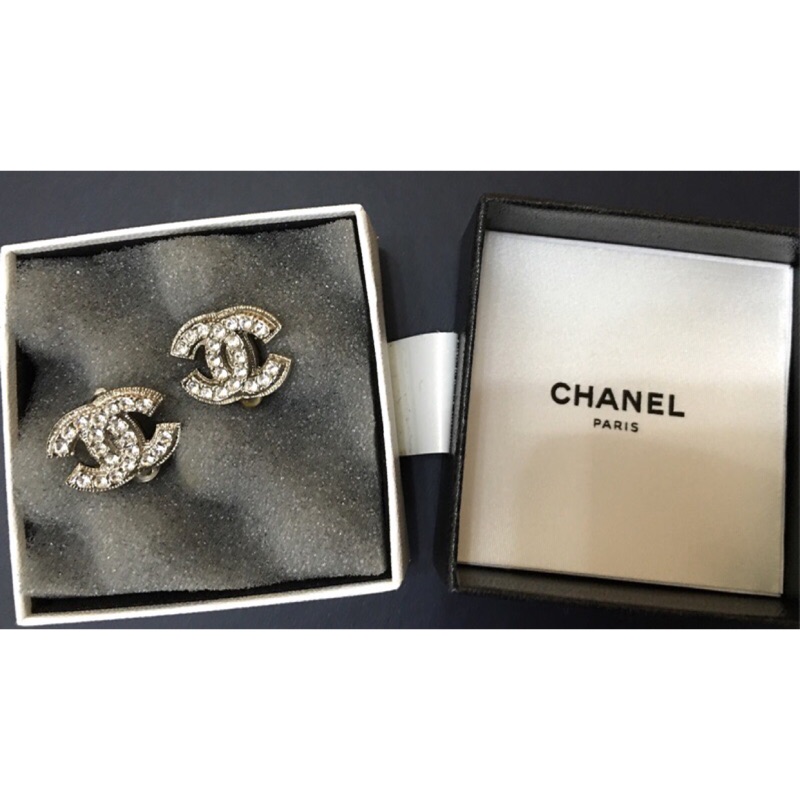 Chanel 經典夾式耳環