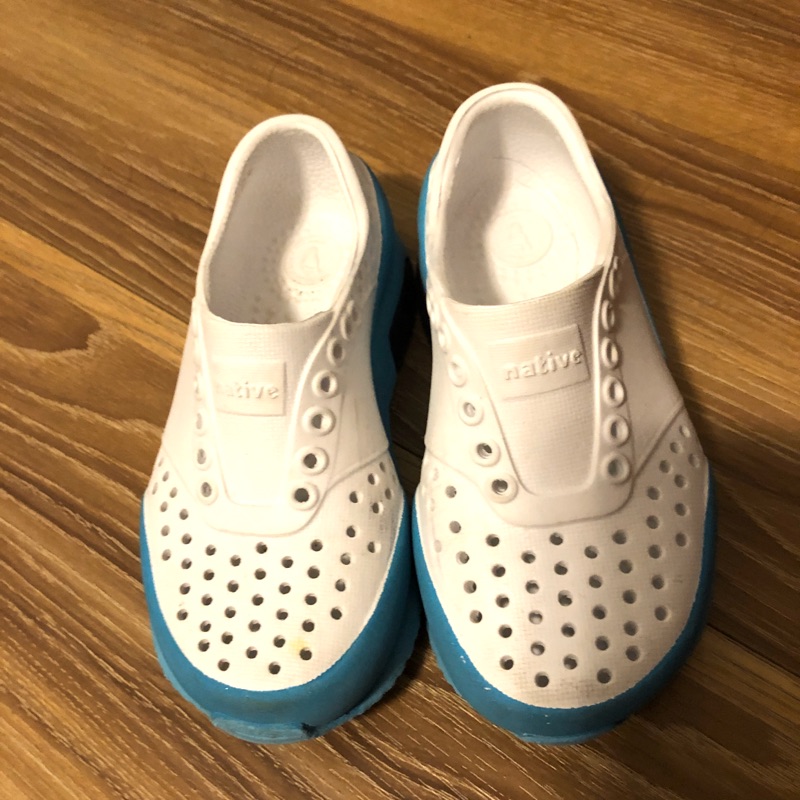 下殺近五折出清～【native】小童鞋 LENNOX 小雷諾鞋(貝殼白 x 濕地藍)-尺寸US C8/15cm