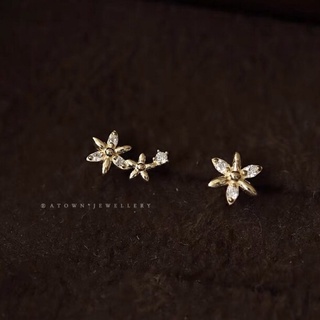 ATOWN 輕珠寶 純9K黃金 不對稱 小花 鑲鑽耳環耳飾 花朵禮物