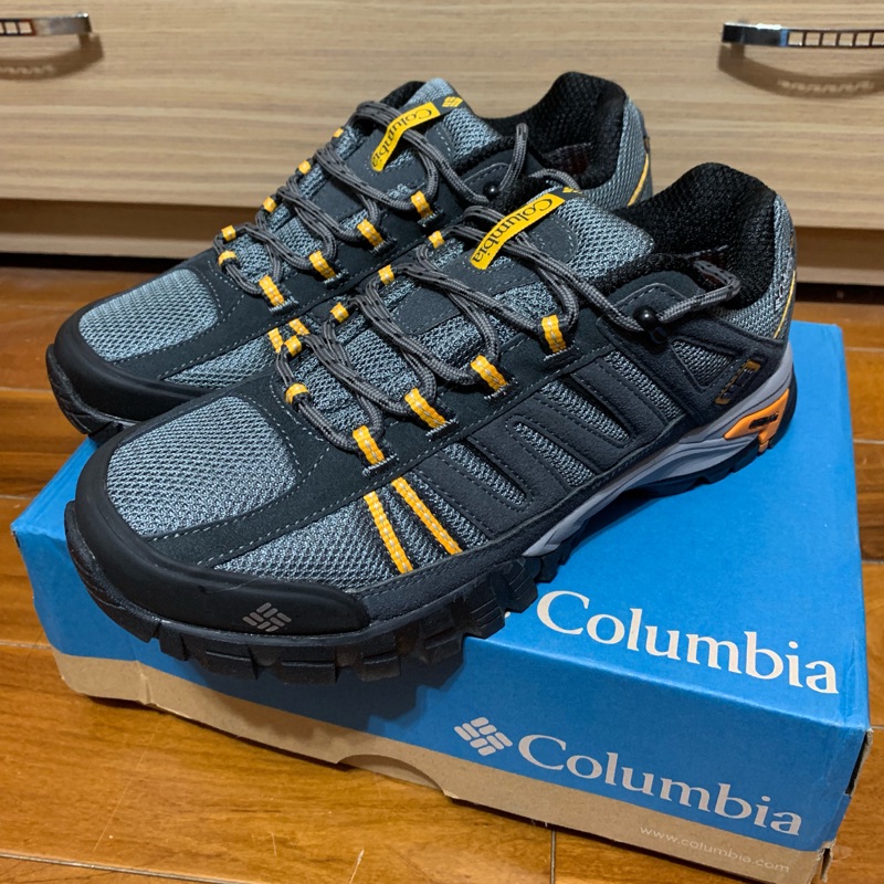 Columbia 哥倫比亞 男版防水登山健走鞋 waterproof