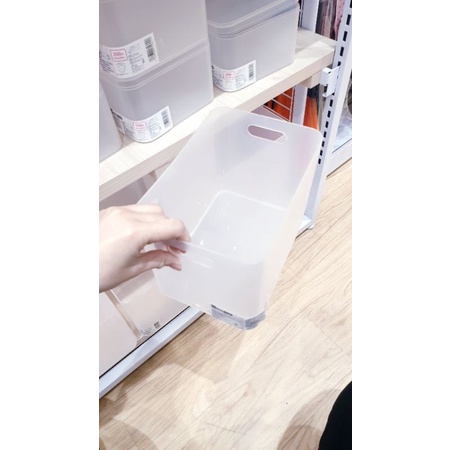 雪努家🐶•台灣出貨ㅇDaiso大創 自由自在 半透明收納盒 白色收納盒 口罩收納盒（各種尺寸）