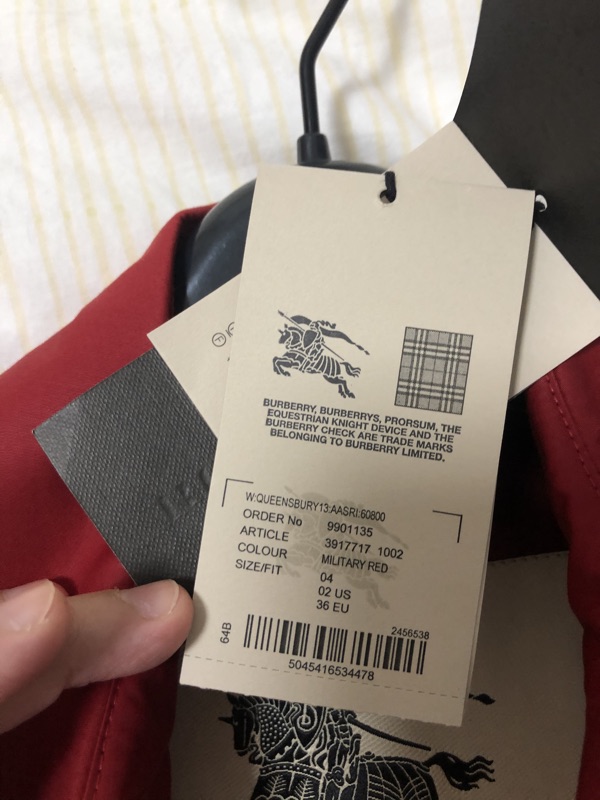 全新正品未拆標籤》Burberry紅色經典風衣有防塵袋與紙袋| 蝦皮購物