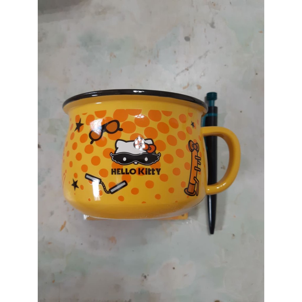711-Hello Kitty 仿琺瑯造型杯碗組+陶瓷吸水杯墊(經典偶像變裝系列)