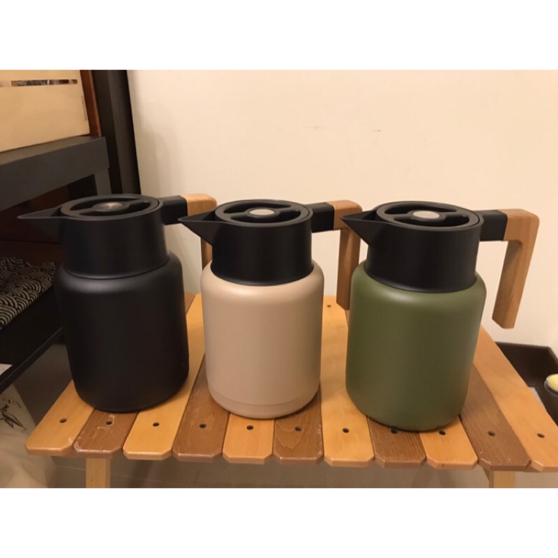 不鏽鋼真空保溫 保冰壺 保冷保溫瓶 1.3L 家用戶外 露營風格 日本 韓國 全新 黑色  同RIVERS