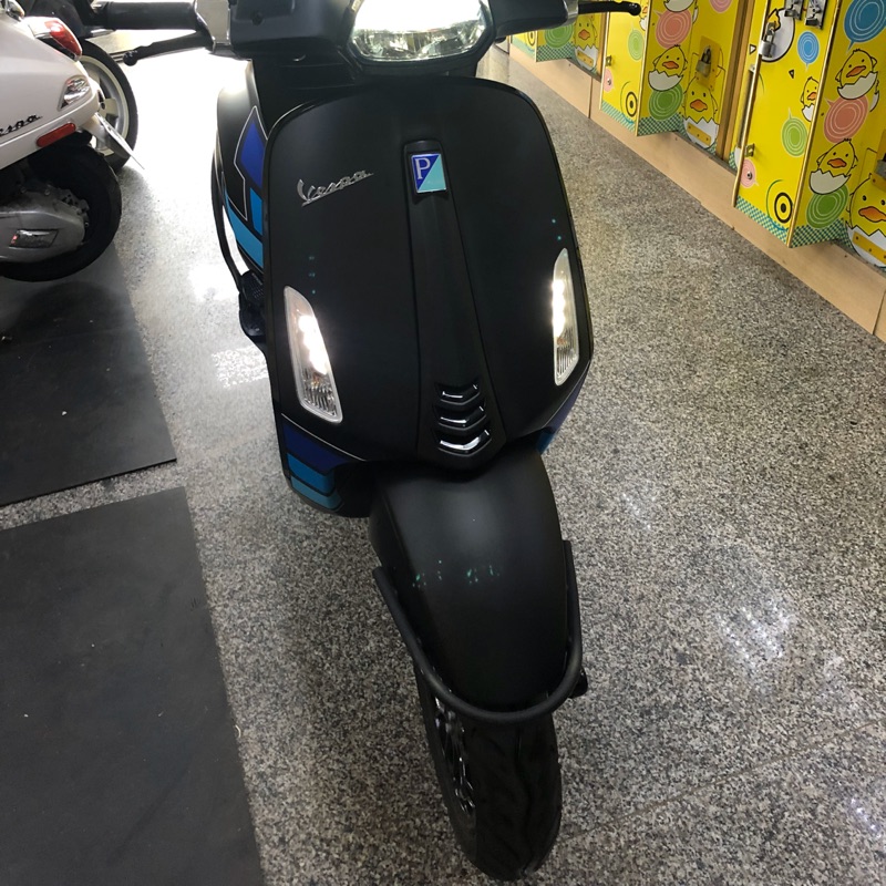 台南VOS偉士車坊-Vespa 前保桿 黑化保桿 保險桿GTS GTV 春天衝刺 LX LT S