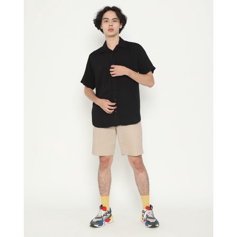 Kemeja Unisex Erigo Short Shirt Jazlyn Rayon Black | 蝦皮購物