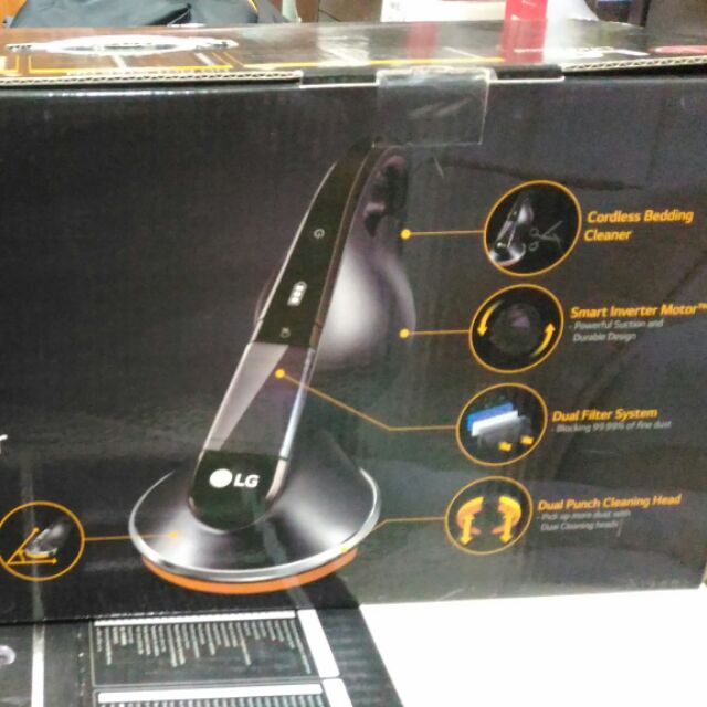 CordZero LG Cordless Bedding Cleaner VH9502DSW