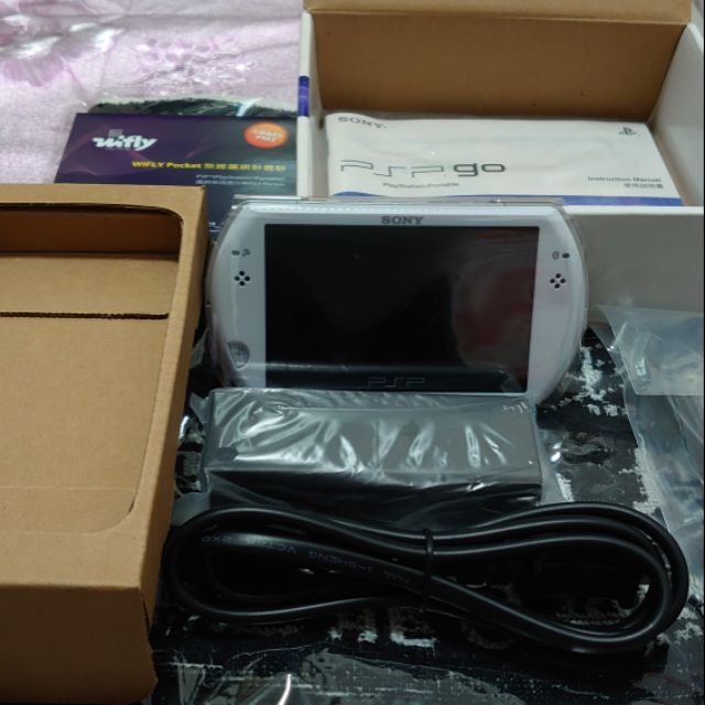 PSP GO - 極新珍珠白 16GB