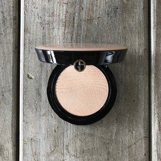 GIORGIO ARMANI Luminous Silk Glow Fusion powder 輕紗裸光慕斯蜜粉餅