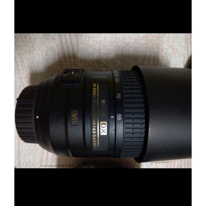 Nikon D3000 Body二手 1020萬像素  入門數位單眼相機 附雙鏡頭 18-55mm和55-300mm