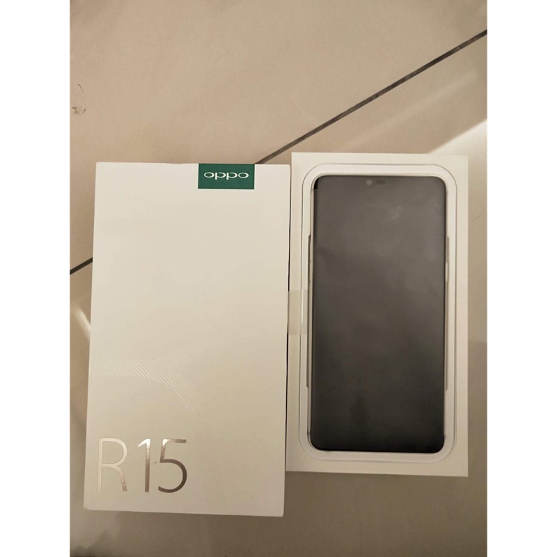 Oppo R15 -二手極新（保固內）