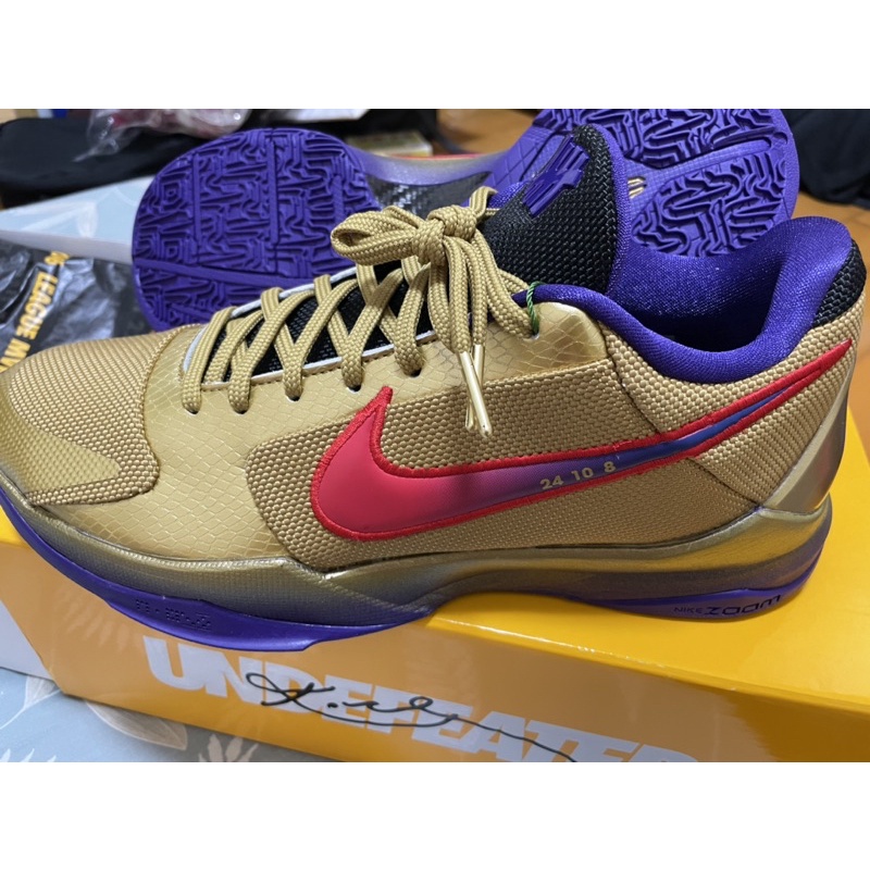 Undefeated x Nike Kobe 5 Protro男款 DA6809-700