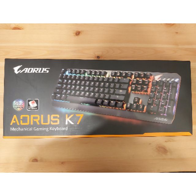 技嘉 GIGABYTE AORUS K7 RGB 機械鍵盤(全新未使用)
