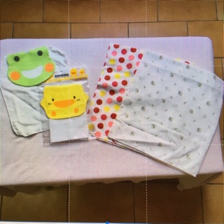 =全新品= 黃色小鴨 嬰幼兒 純棉雙層紗布 造型加大 吸汗背巾 滿版印花 大澡巾 小浴巾 臺灣製造