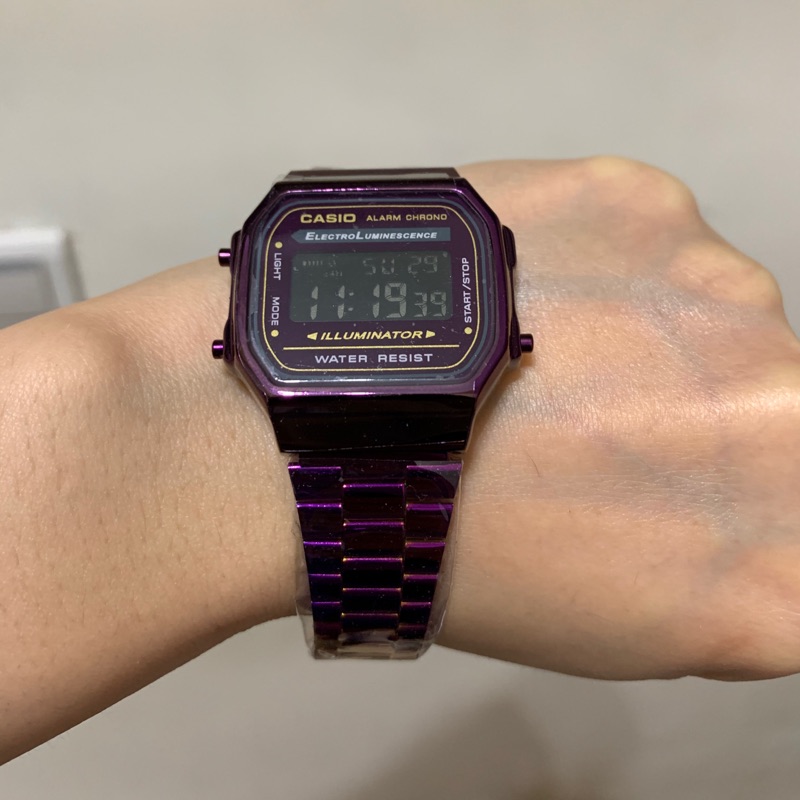 Casio 全新復古潮流錶 經典金色款 紫色流行款