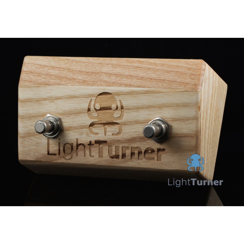 【又昇樂器】Light Turner LT-02 梣木雷雕斜面 藍芽無線切換踏板