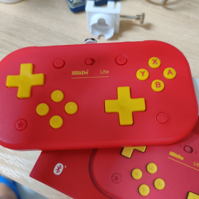 八位堂 8bitdo lite 藍牙 手把