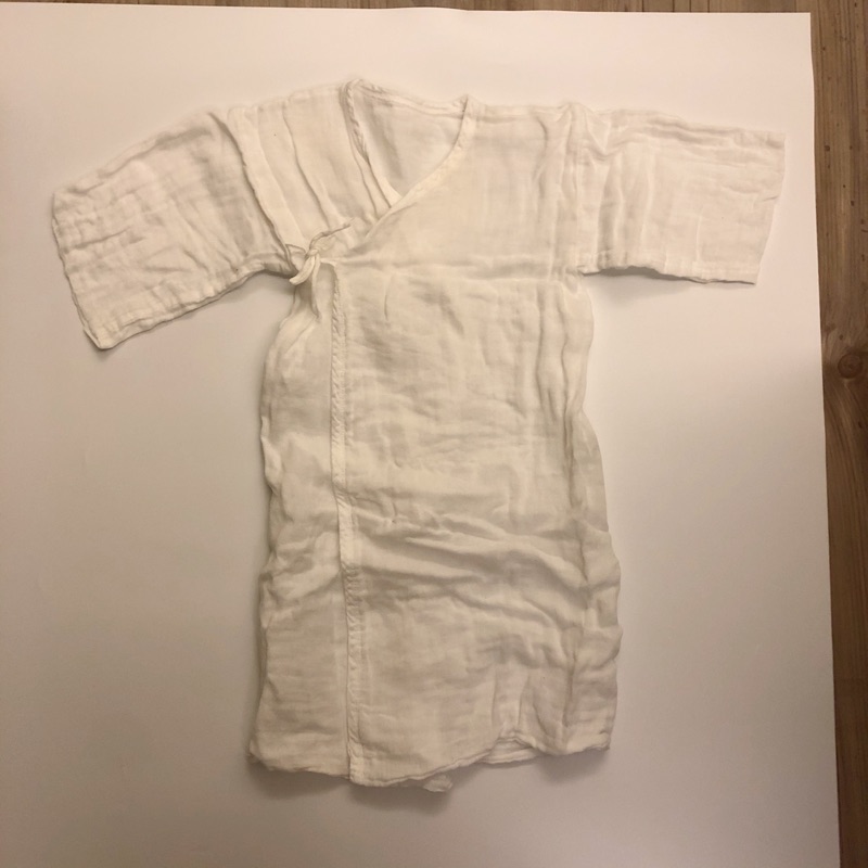 日本製新生兒 紗布衣三入  二手