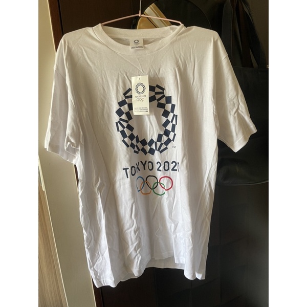 2020東京奧運紀念T shirt L號 東京機場購入，非網路自行印製假貨