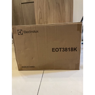 ［Electrolux伊萊克斯]15L專業級電烤箱 EOT3818K 宅配免運