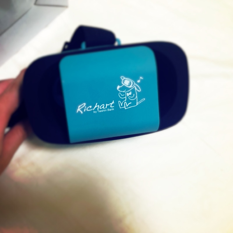 台新 Richart VR BOX