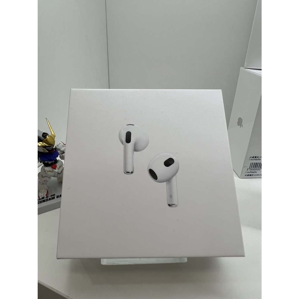 Apple AirPods 3新版 支援Magsafe   藍牙耳機【原廠公司貨】