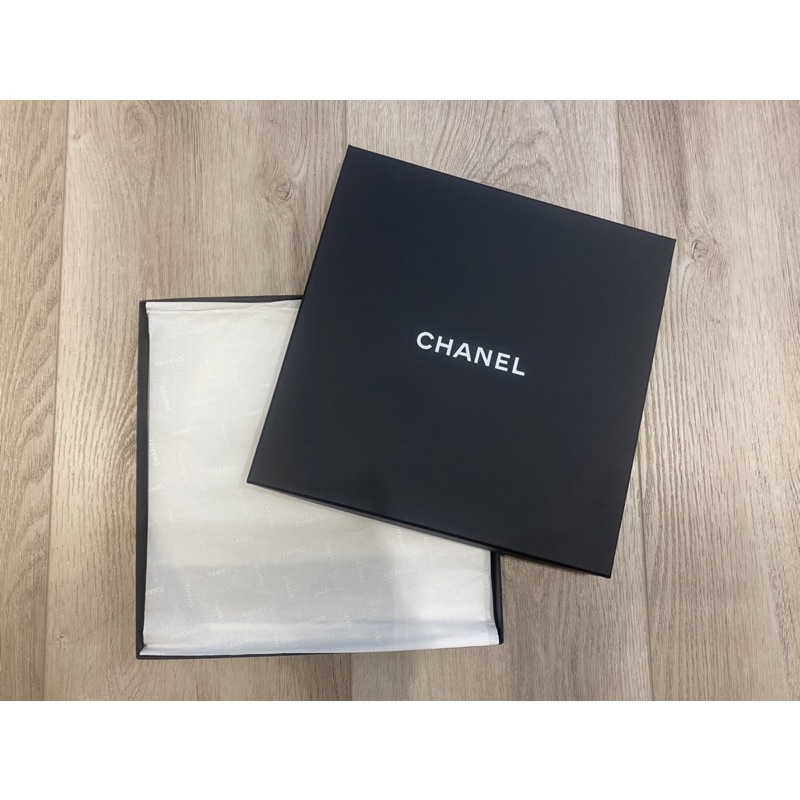 香奈兒Chanel絲巾圍巾盒27*27*3
