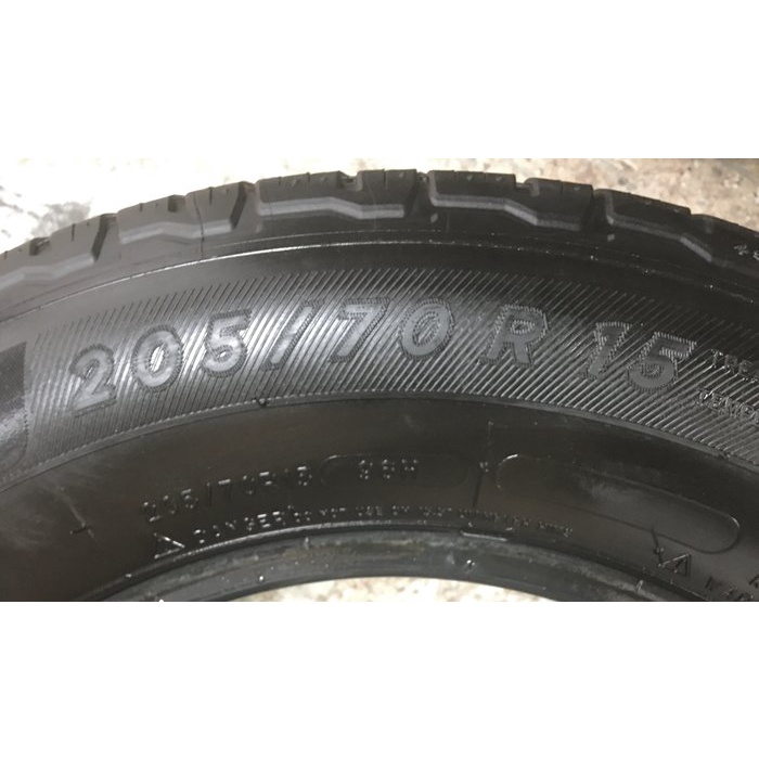 【優質輪胎】米其林PREMACY SUV_205/70/15_兩條19年六成新(胎紋約4.2mm_205-70-15)