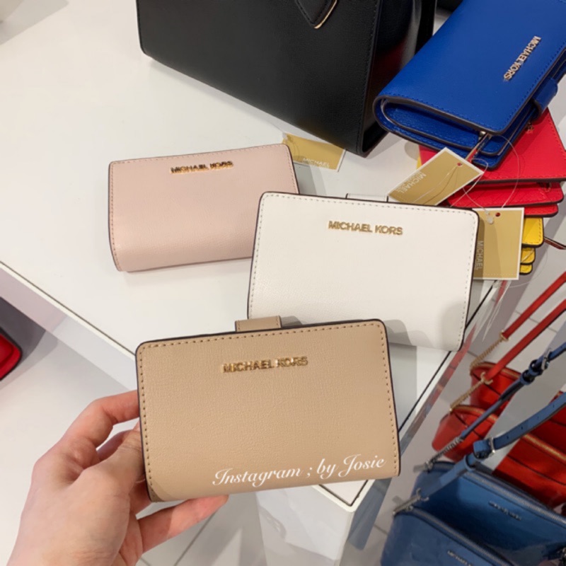 【現貨】美國代購 🇺🇸 Michael Kors MK 春夏 新色 經典 Logo 防刮 皮革 中夾 皮夾